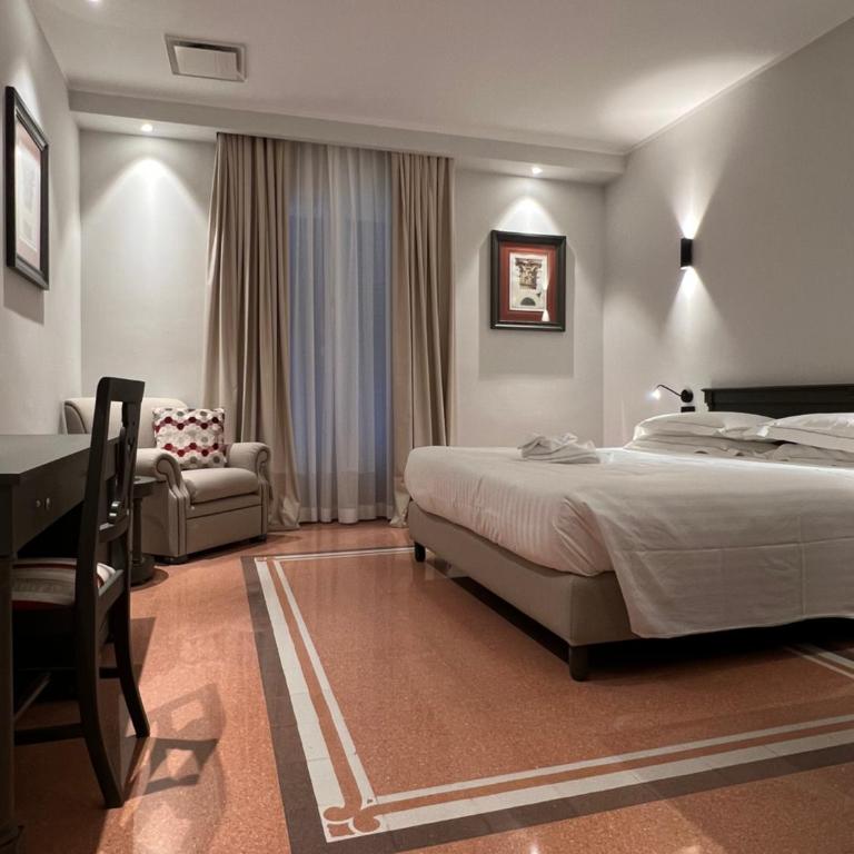 Mercure Palermo Centro - Camera Matrimoniale Privilege - 5