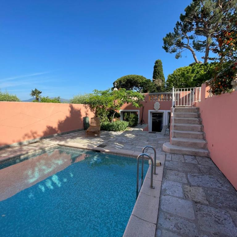 Chambre d'hôtes A l'ancre marine de la Villa Rose - Chambre Double - Vue sur Piscine - 4