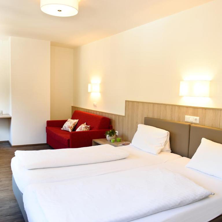 Gasthaus Bacher - Familienzimmer mit Balkon - 5