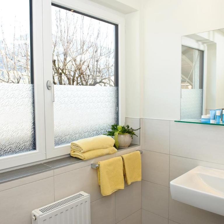 Gasthaus Bacher - Deluxe Doppelzimmer mit Dusche - 4