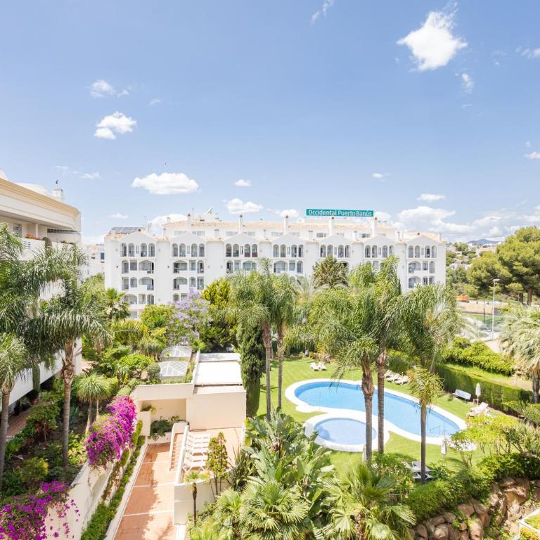 MARBELLA HOME RENTALS - Edificio Tembo, Puerto Banus, 2BR, parking & pool - Apartamento - 4