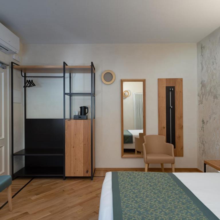 Cà Uberti Home Boutique, MantegnaHotels - Camera Matrimoniale Deluxe Uso Singola - 2