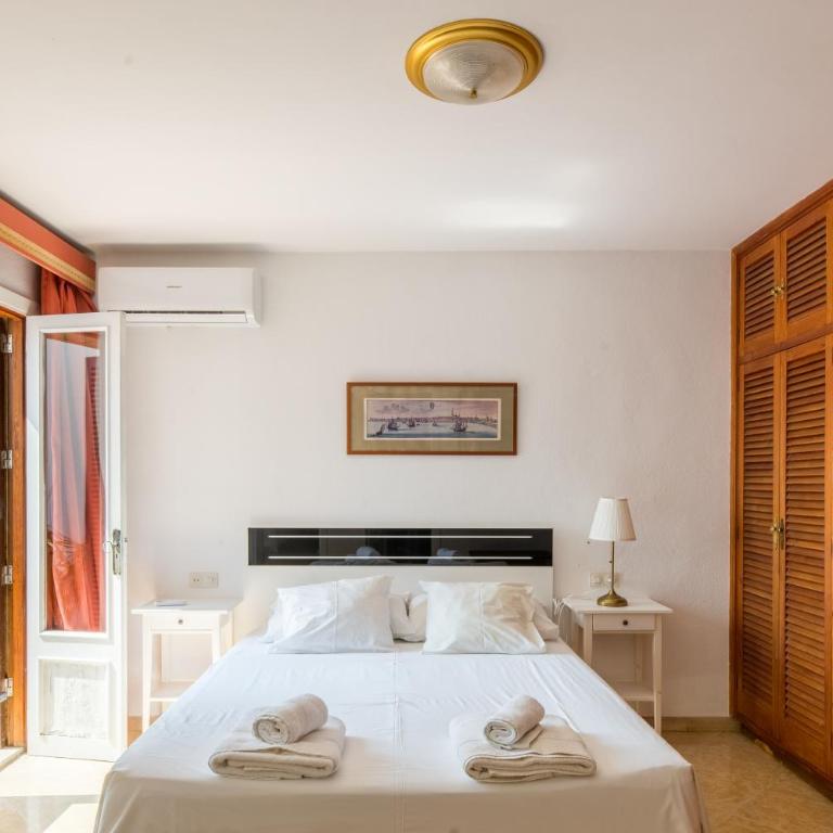 Big Villa Can Pedro in Palma de Mallorca - Casa de 6 dormitorios - 22