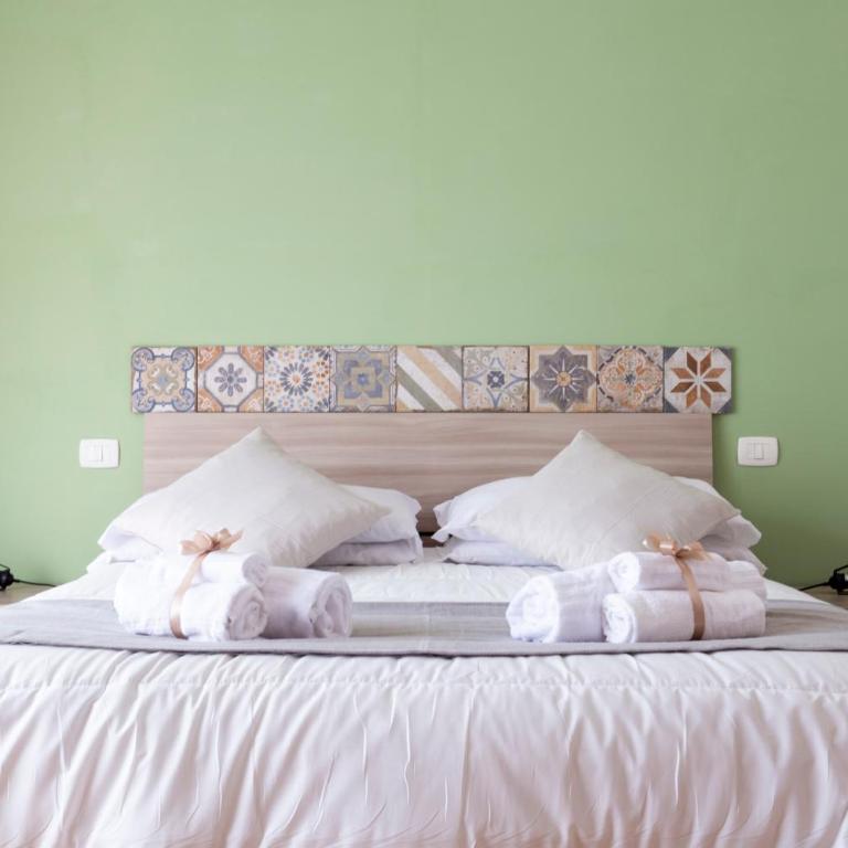 Sorrento Living - Two-Bedroom Apartment - 12