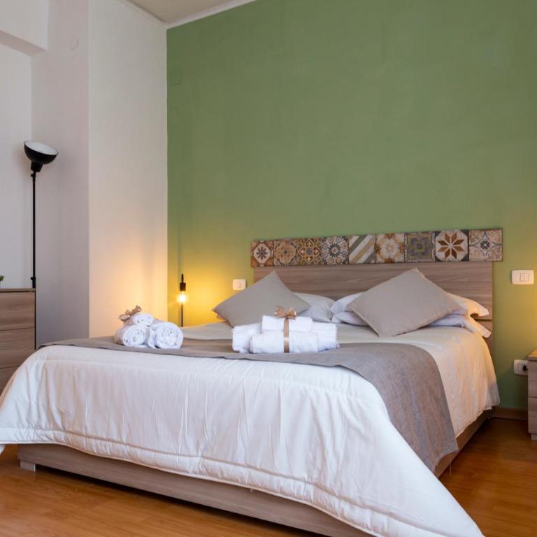 Sorrento Living - Two-Bedroom Apartment - 8