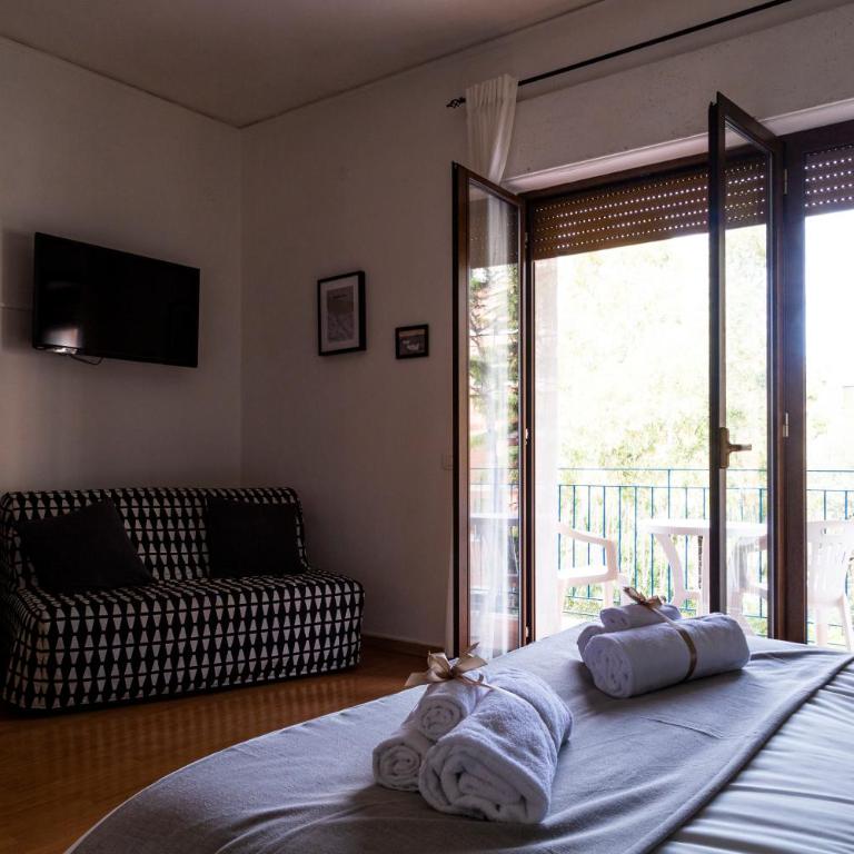 Sorrento Living - Two-Bedroom Apartment - 15