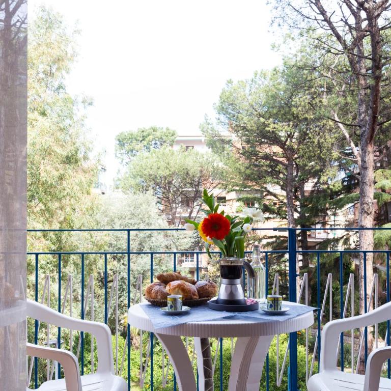 Sorrento Living - Two-Bedroom Apartment - 3