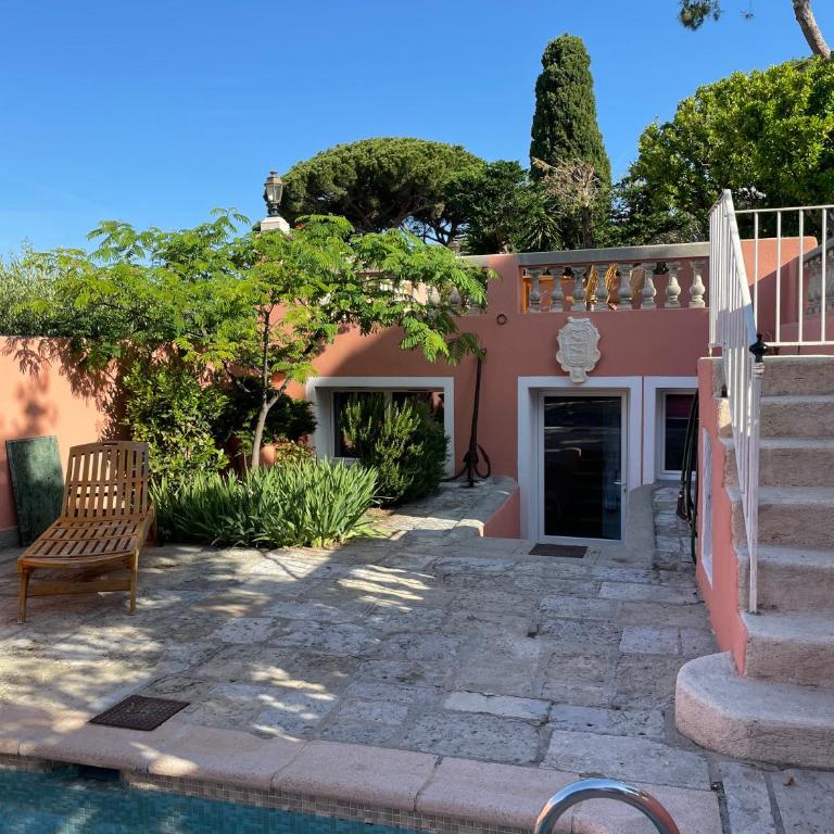 Chambre d'hôtes A l'ancre marine de la Villa Rose - Chambre Double - Vue sur Piscine - 2