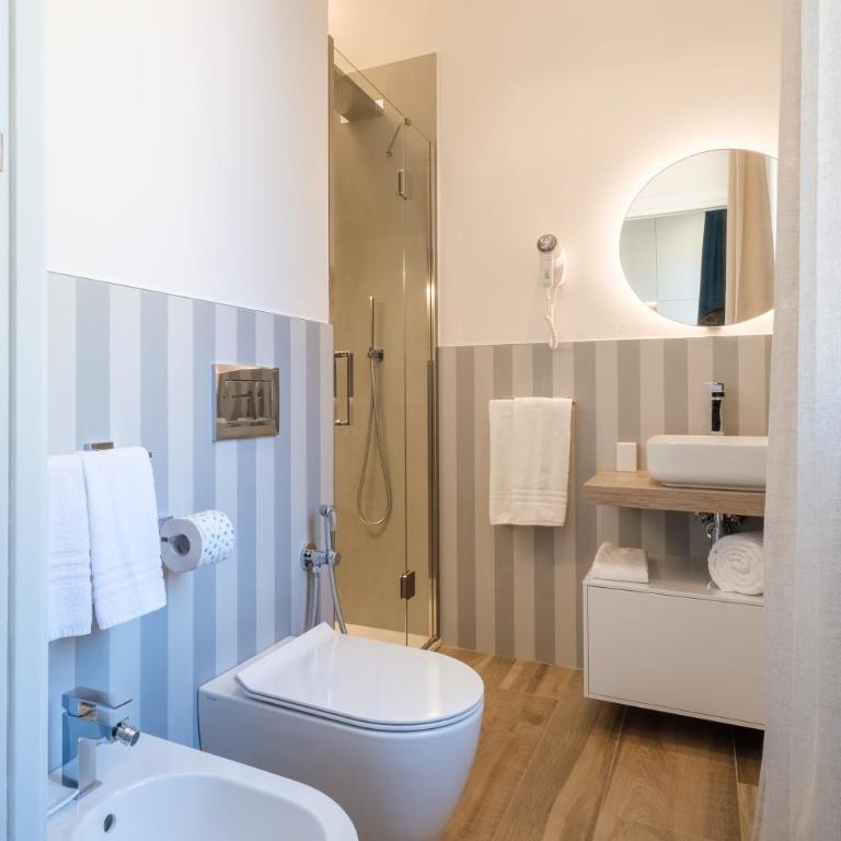 Blue Suite by Studio Vita - Two-Bedroom Apartment - 37