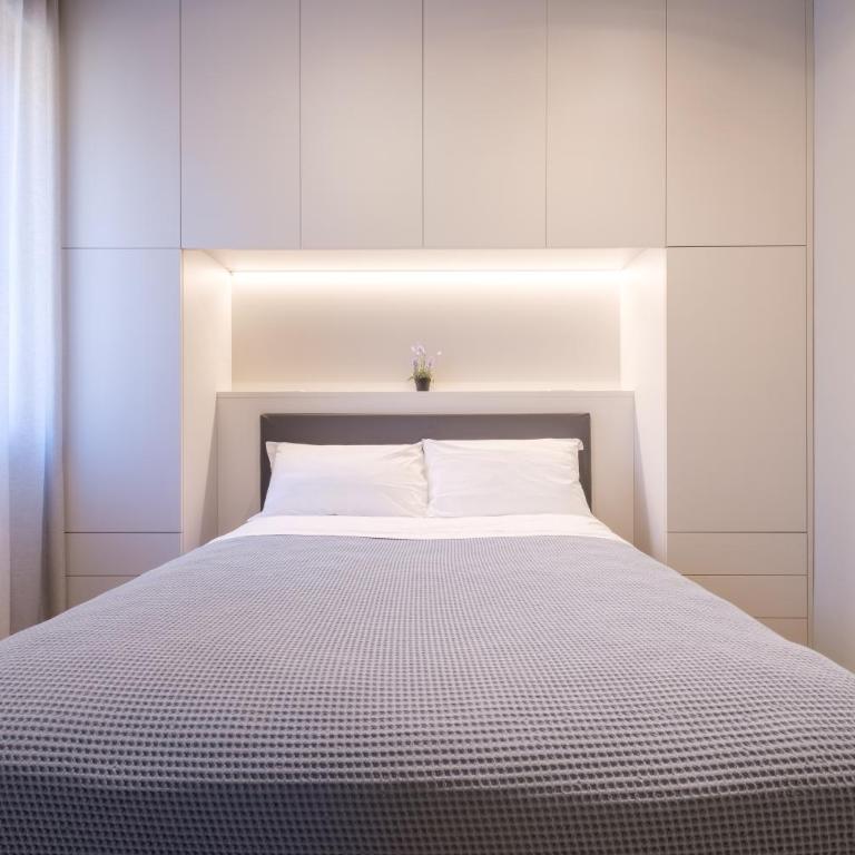 Blue Suite by Studio Vita - Two-Bedroom Apartment - 23