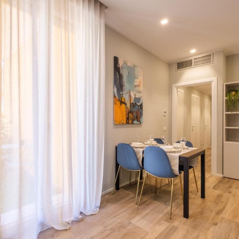 Blue Suite by Studio Vita - Two-Bedroom Apartment - 12