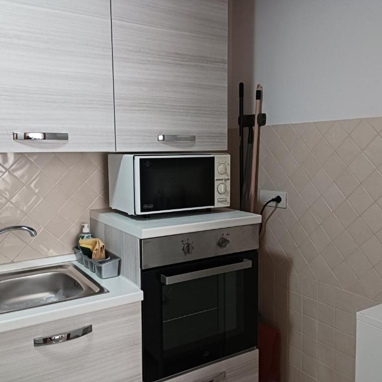 A casa di Laura - Appartamento con 2 Camere da Letto - 66