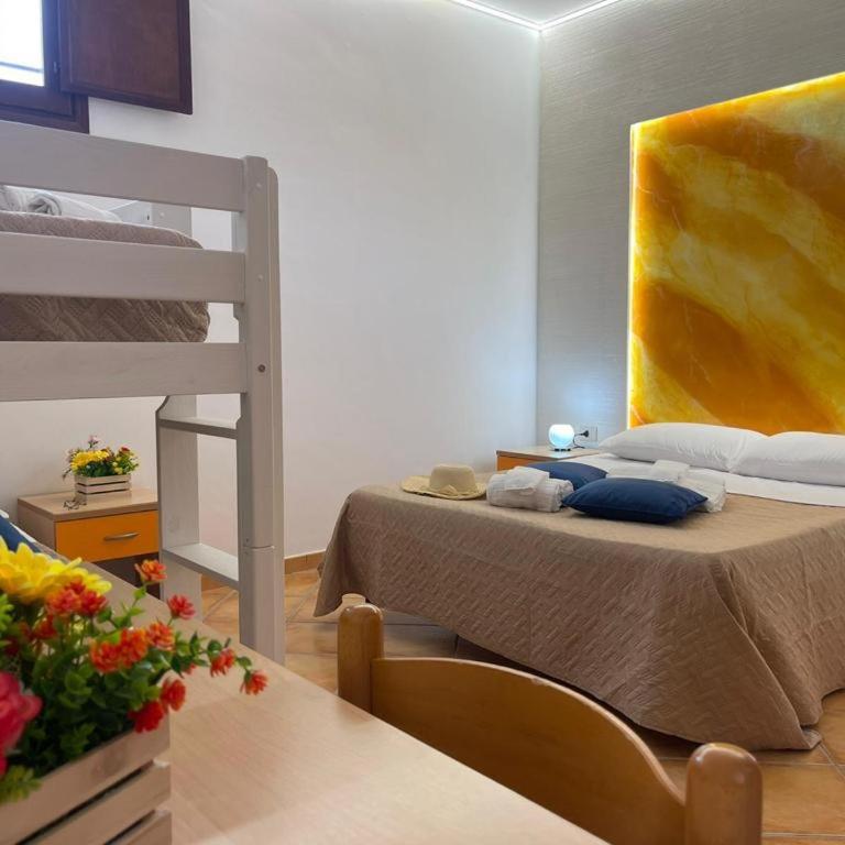 "L'Oasi di Favignana" Room and Charme - Camera Quadrupla Classic - 5