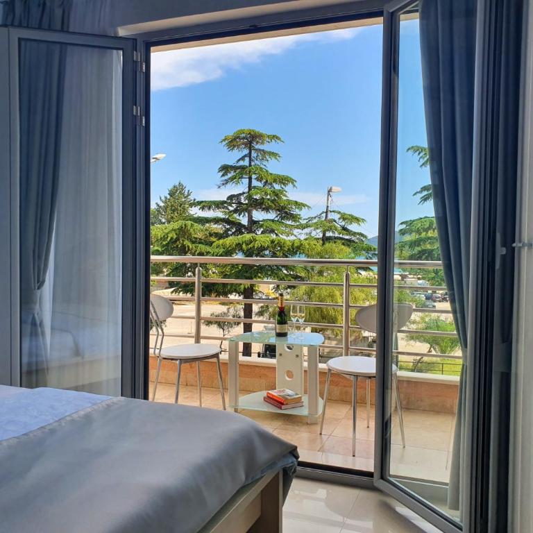 Montesun Residence - Studio Apartment (3 Adults) - 3