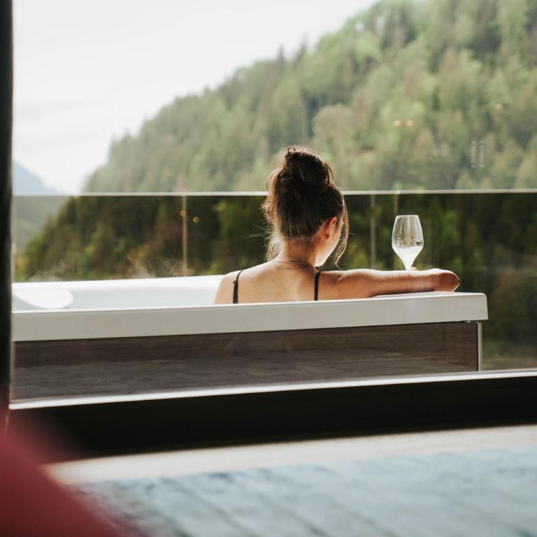 Hotel Bad Fallenbach - Suite Deluxe con Vasca Idromassaggio - 7