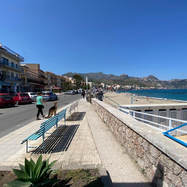 Charming apartment with a large terrace just a few minutes' walk from the beach and the downtawn at 15 minutes from Taormina - Appartamento con 1 Camera da Letto e Terrazza - 36
