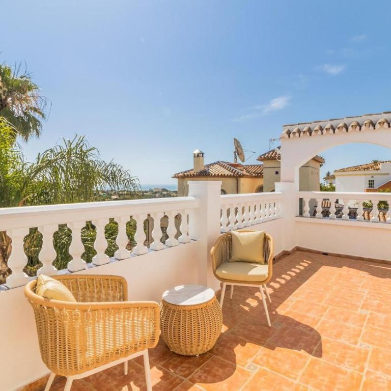 ARCADIA - AVENIDA 28 De LAS ADELFAS 29680 ESTEPONA, MALAGA - Villa - 4
