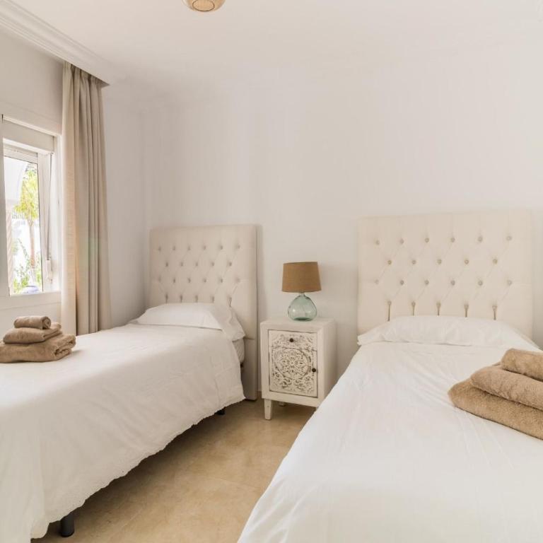ARCADIA - AVENIDA 28 De LAS ADELFAS 29680 ESTEPONA, MALAGA - Villa - 10
