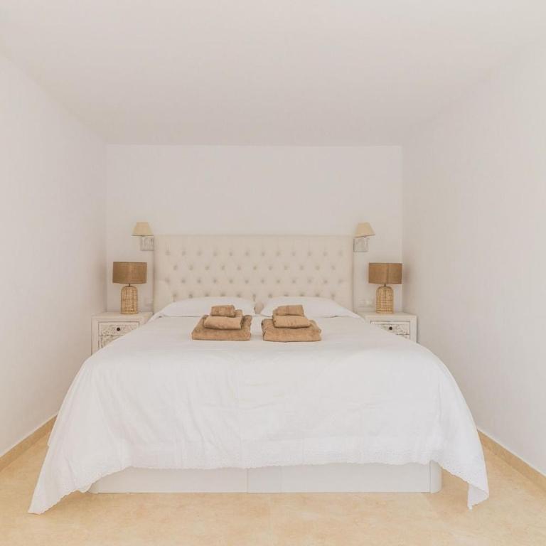 ARCADIA - AVENIDA 28 De LAS ADELFAS 29680 ESTEPONA, MALAGA - Villa - 21