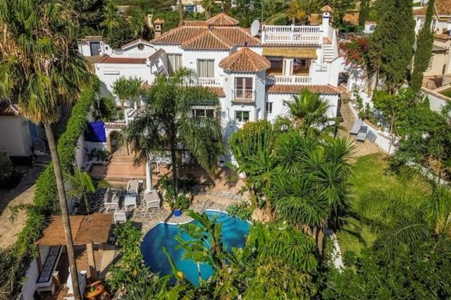 ARCADIA - AVENIDA 28 De LAS ADELFAS 29680 ESTEPONA, MALAGA - Villa - 34
