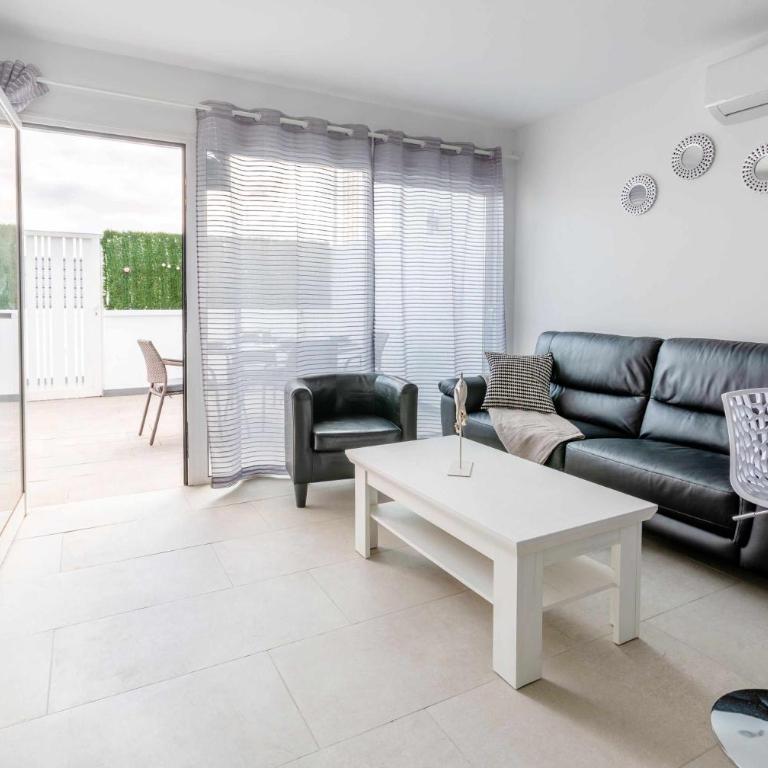 Monterey House Playa Blanca - Two-Bedroom House - 10