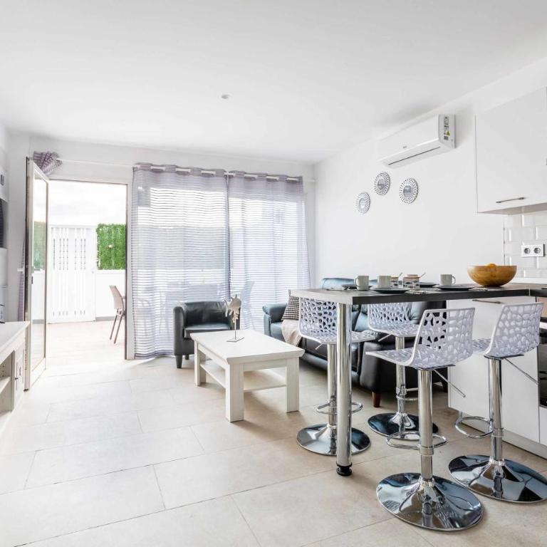 Monterey House Playa Blanca - Two-Bedroom House - 16