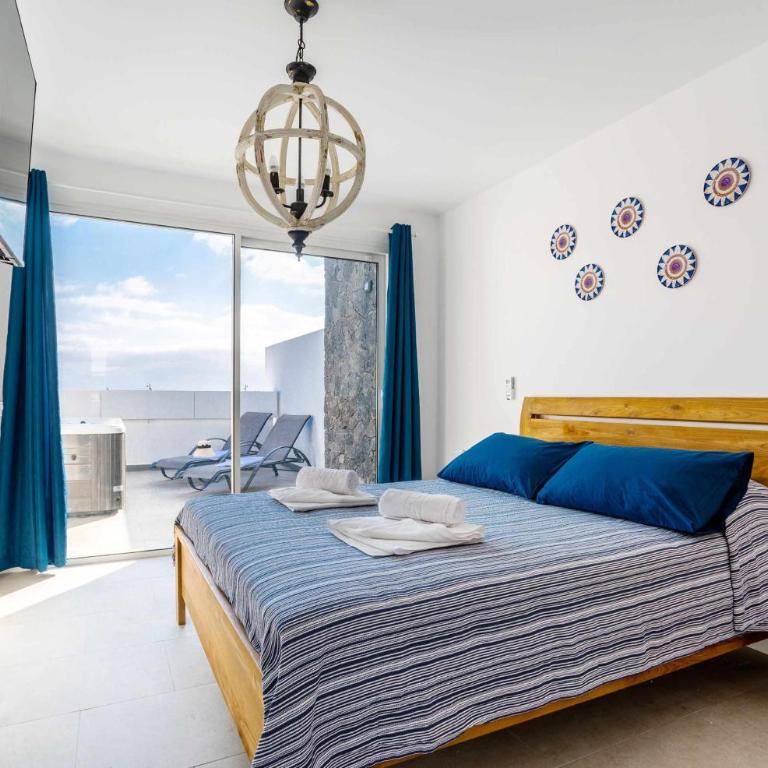 Monterey House Playa Blanca - Two-Bedroom House - 2