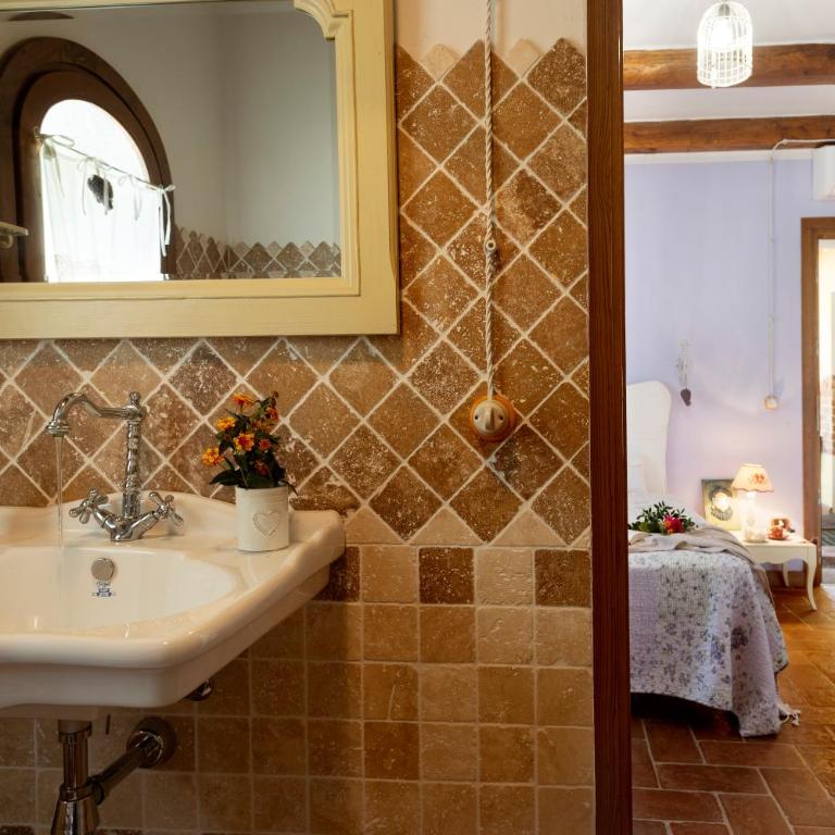 Antica Caresi B&B - Camera Matrimoniale con Bagno Privato - 27