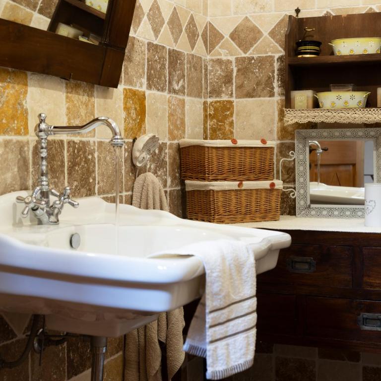 Antica Caresi B&B - Camera Doppia con Letti Singoli - 2