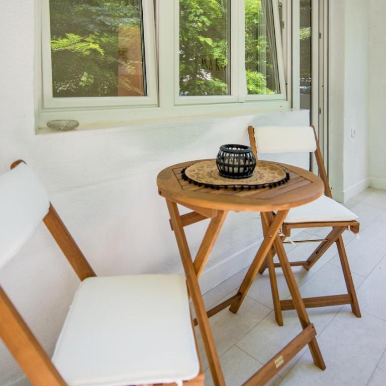 Cozy apartment, 10 minutes walking distance from the Old Town - Apartman sa 2 Spavaće Sobe - 25