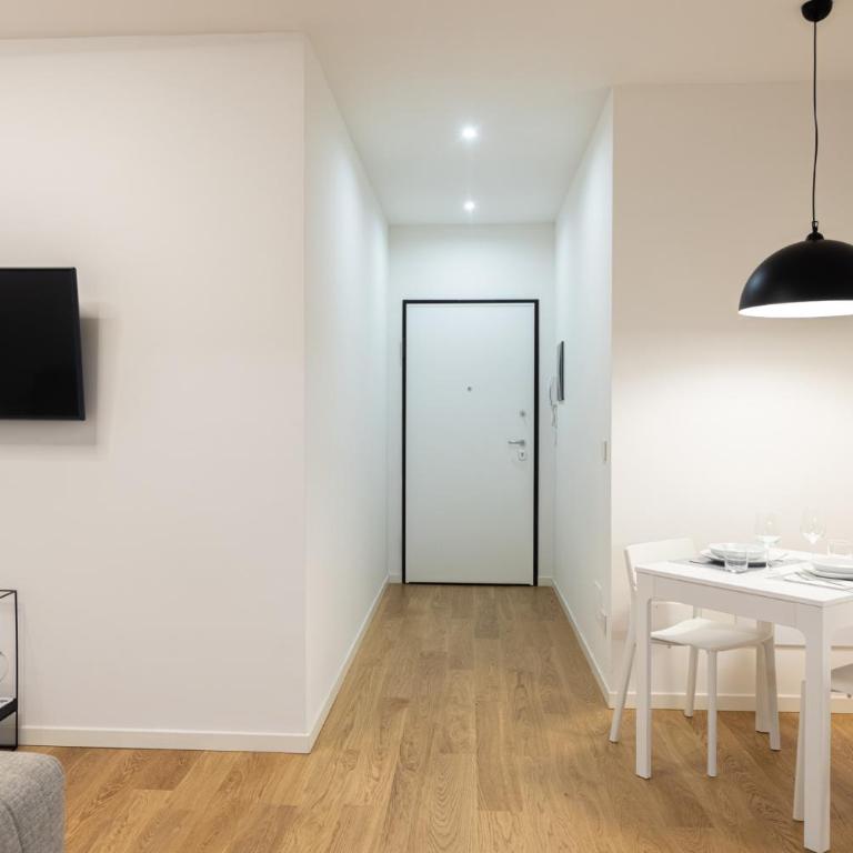 Just Urban Stays - Design Apartment in the Heart of Bologna - One-Bedroom Apartment - 2
