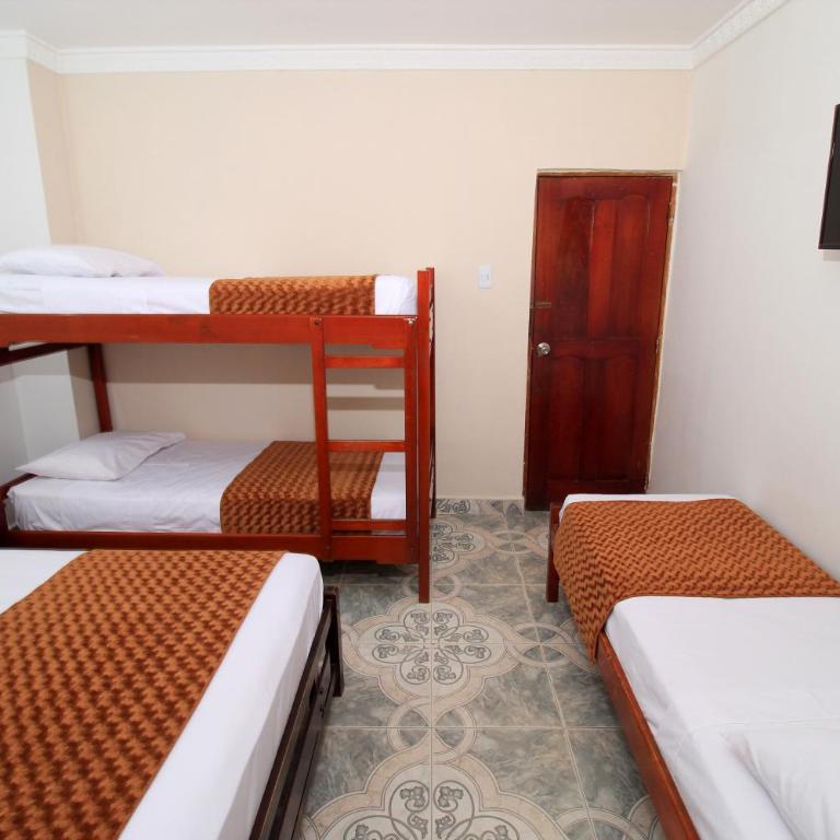 Hotel Rodadero Inn By GEH Suites - Quadruple Room - 3