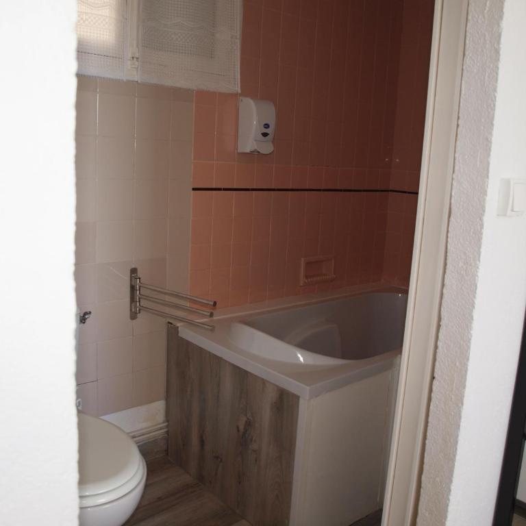 Hôtel Villa Les Sirènes - Chambre Triple Basique - 2