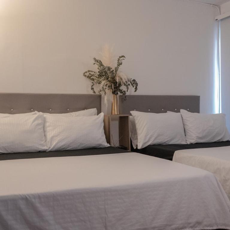 Casa Blanca estadio - Habitación Doble Deluxe con balcón - 4