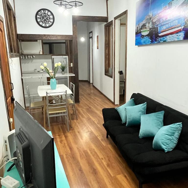 Casa Valparaíso - Four-Bedroom House - 2