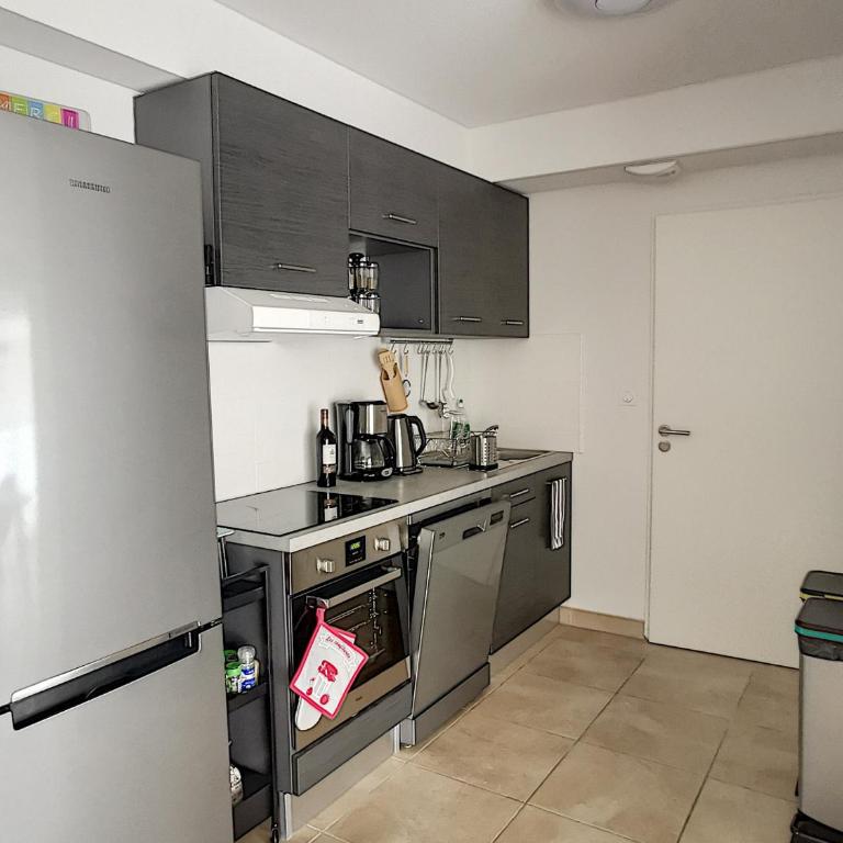 T3 neuf climatisé avec terrasse, piscine et parking à Argelès-sur-Mer - FR-1-732-27 - Appartement - 3