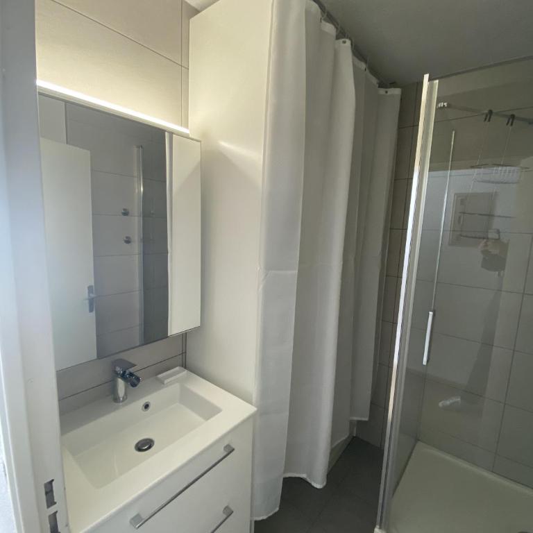 Appartement à 2 min du port - One-Bedroom Apartment - 12