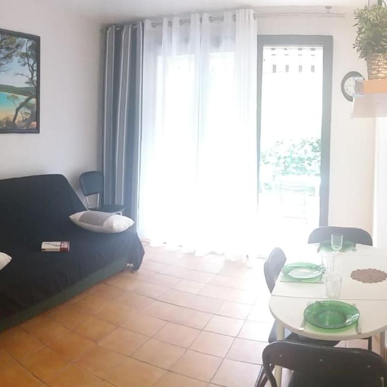 T1 rez de jardin avec grande terrasse – St Aygulf - Apartment mit 1 Schlafzimmer - 5