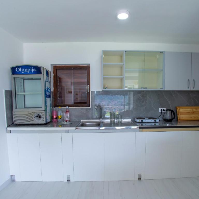 Perfect view of Mostar - with swimming pool - Three-Bedroom Villa - 11