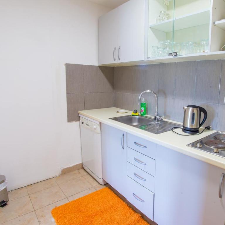 Perfect view of Mostar - with swimming pool - Three-Bedroom Villa - 46