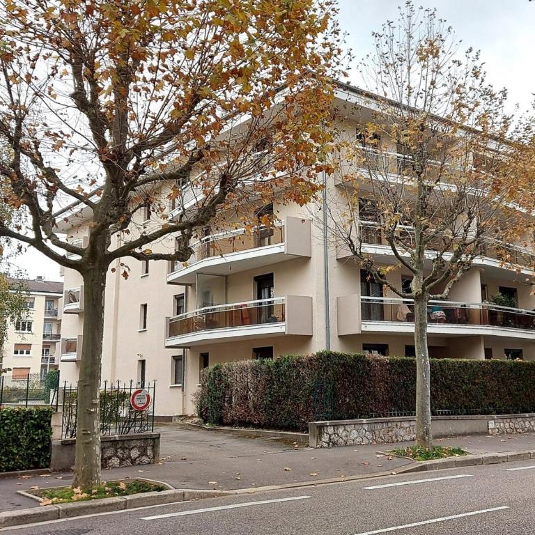L'HARMONIE, Appartement 2 chambres proche du lac, calme et lumineux - Appartement 2 Chambres - 10