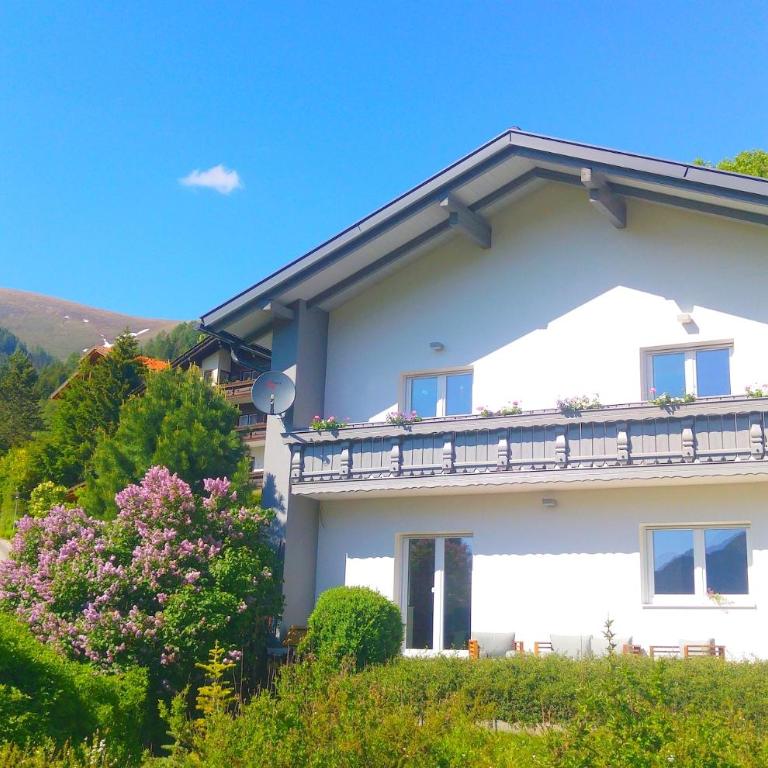 Residence Alba Montis - Apartment mit Blick auf die Berge - 1