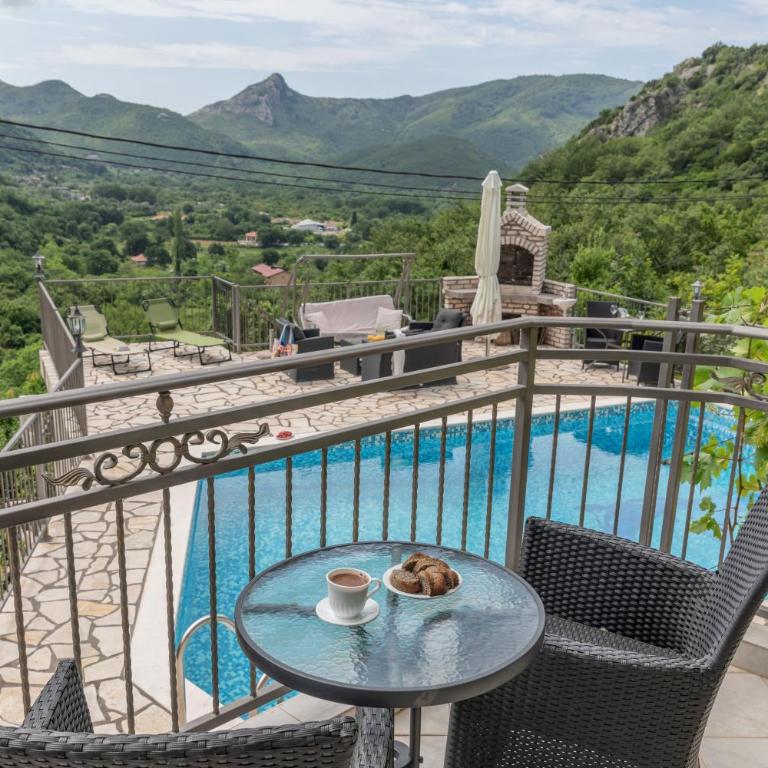 Villa Montenegrina - Standardni Apartman sa Dve Spavaće Sobe i Pogledom na More - 13