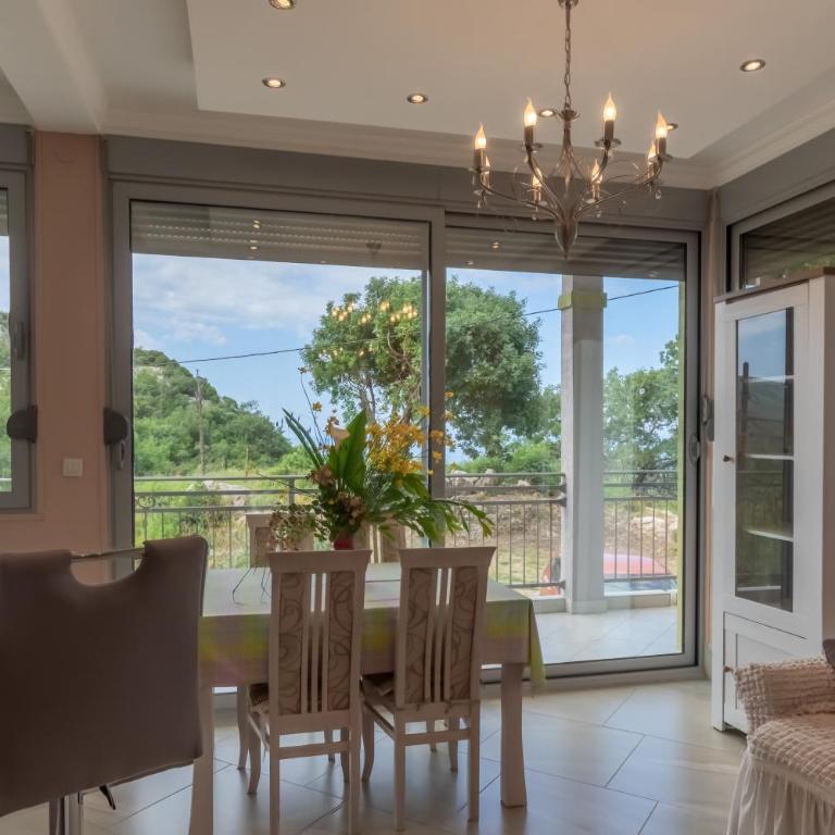 Villa Montenegrina - Standardni Apartman sa Dve Spavaće Sobe i Pogledom na More - 14