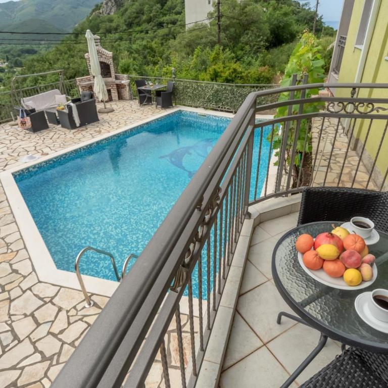 Villa Montenegrina - Standardni Apartman sa Dve Spavaće Sobe i Pogledom na More - 4