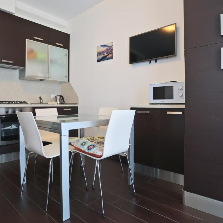 Casa Vacanze Aurora Centro - Appartamento con 1 Camera da Letto - 11