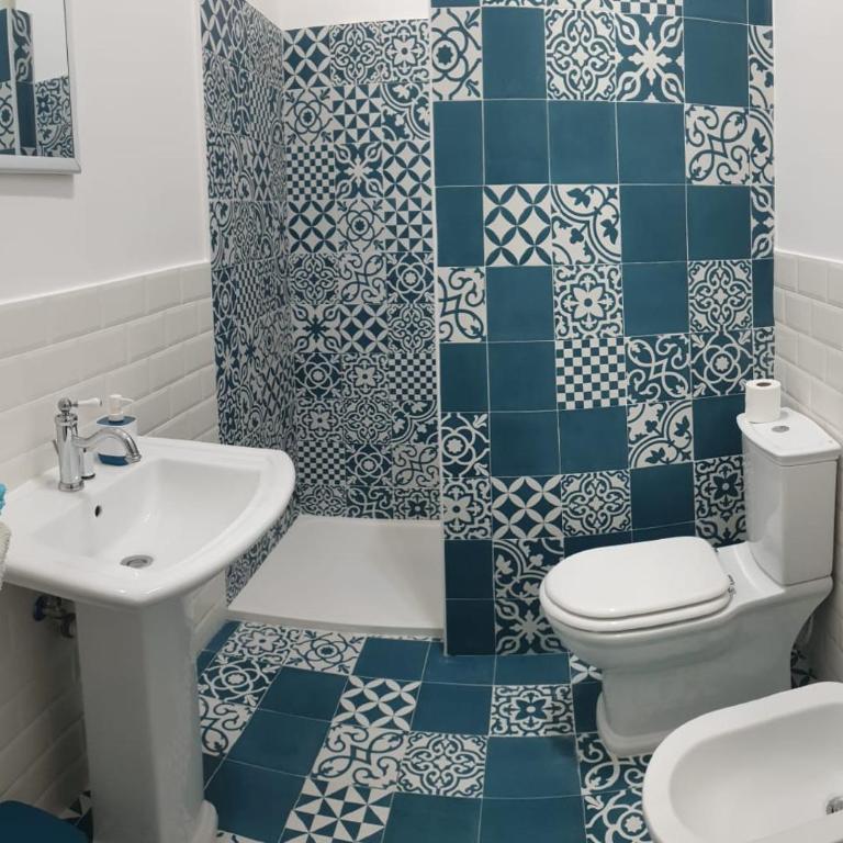 La Terrazza sul porto - Camera Matrimoniale con Bagno Privato - 8