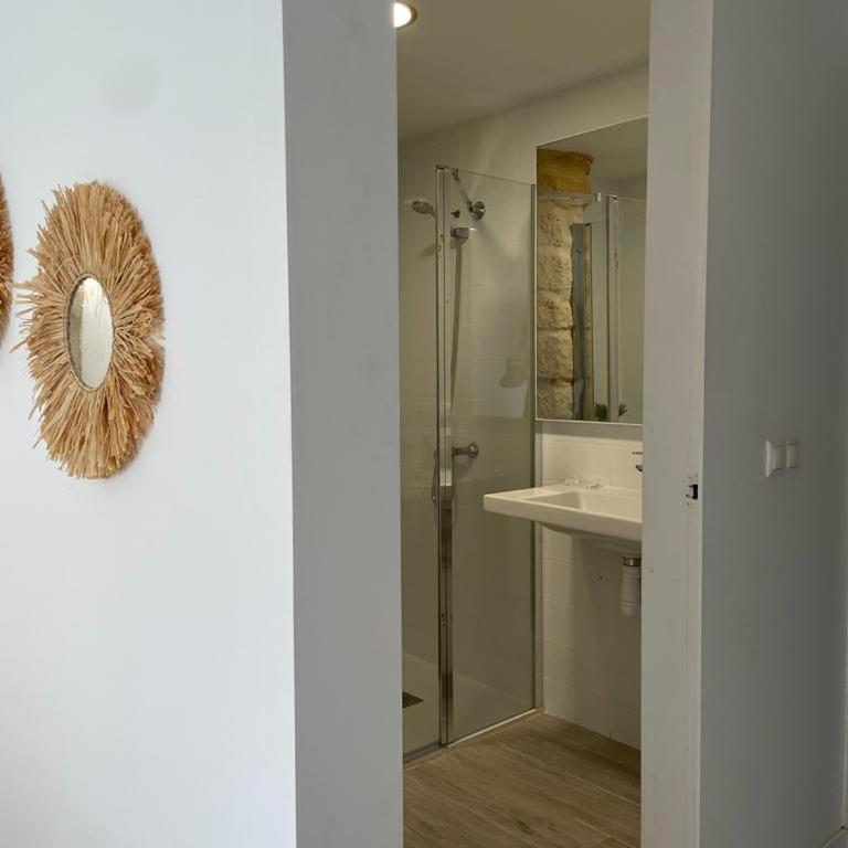 Ereta Rooms Habitaciones baño privado - Double Room with Balcony - 4
