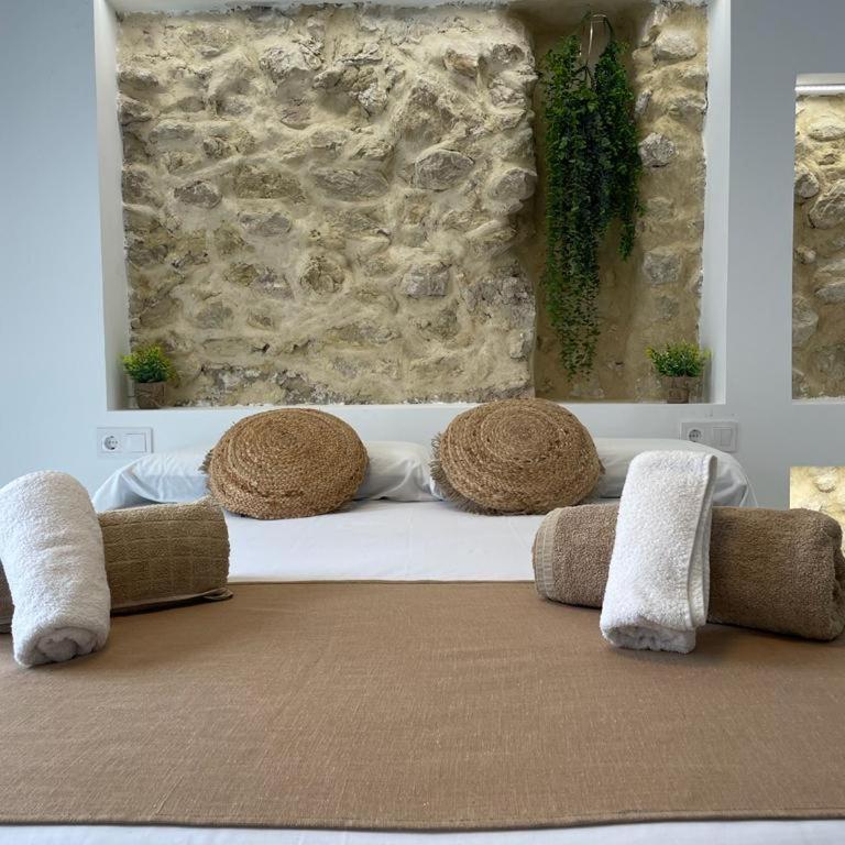 Ereta Rooms Habitaciones baño privado - Double Room with Balcony - 5
