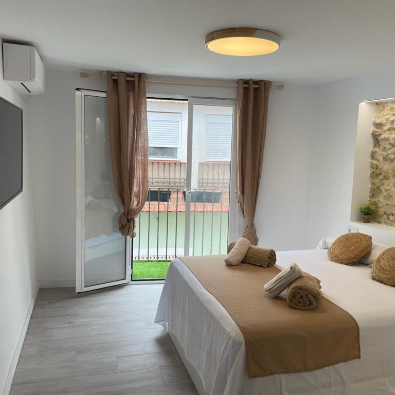 Ereta Rooms Habitaciones baño privado - Double Room with Balcony - 3